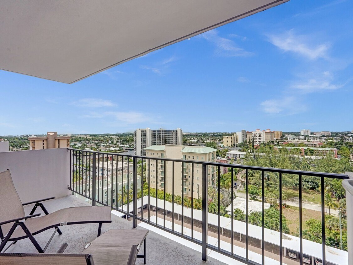 Beautiful 2 bedroom 1.5 bath Condo - Beautiful 2 bedroom 1.5 bath Condo