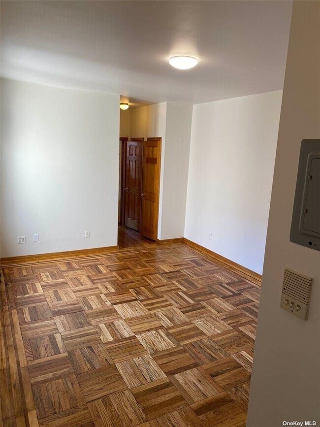 Foto del edificio - 43-17 Bowne St