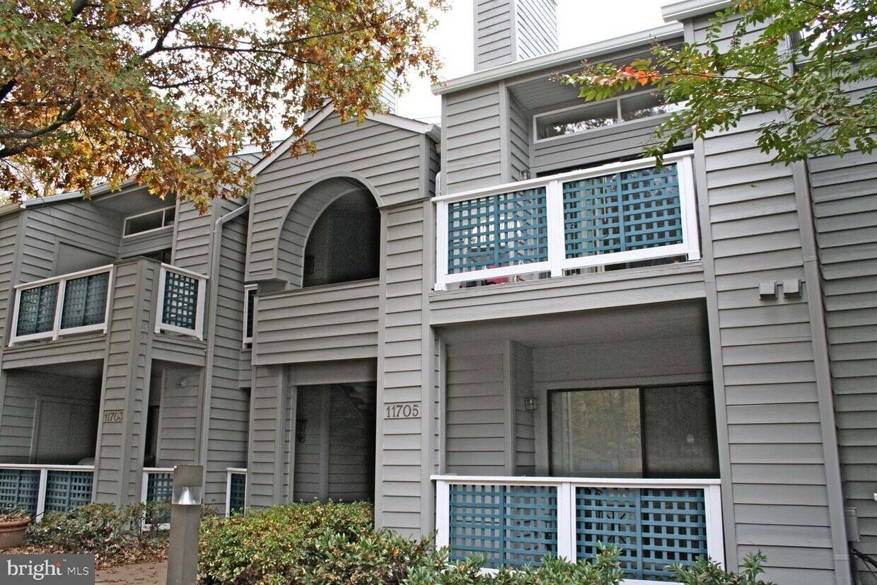 11705 Summerchase Cir Unit B, Reston, VA 20194 Apartment for Rent in