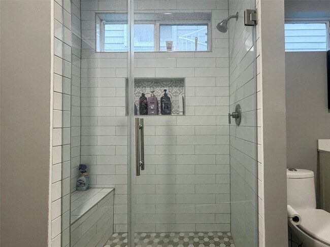 Foto del edificio - 608 W Drew St