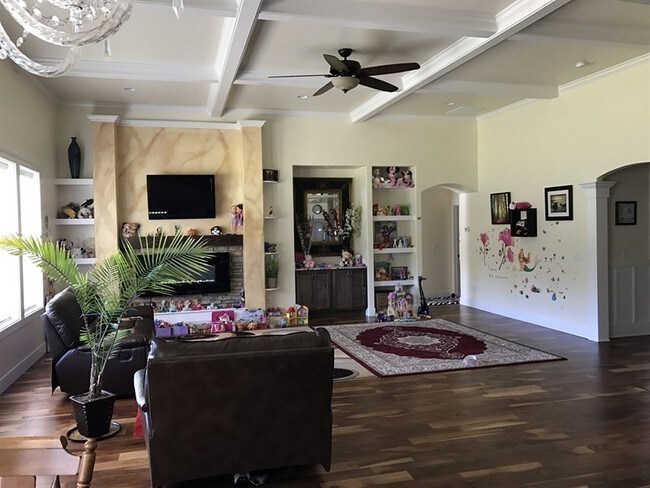 Building Photo - 1825 Canyon Park Ct