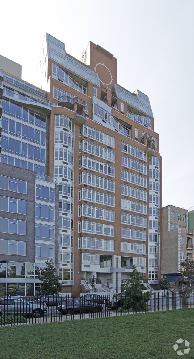 Foto del edificio - Bayard Views Condominiums