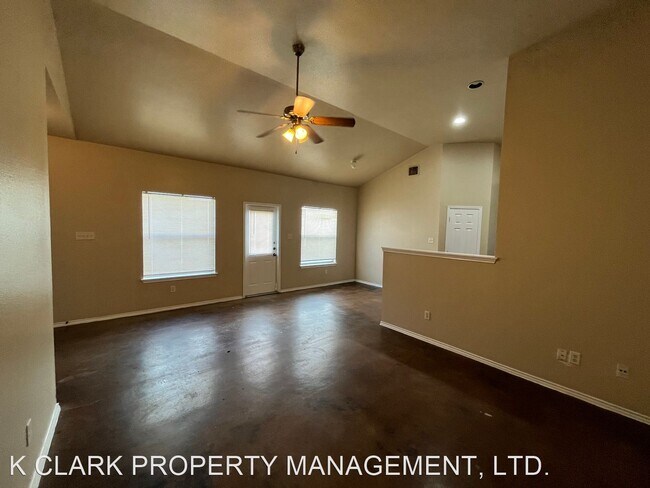 Building Photo - 3 br, 2 bath House - 5619 GOLF MIST #1