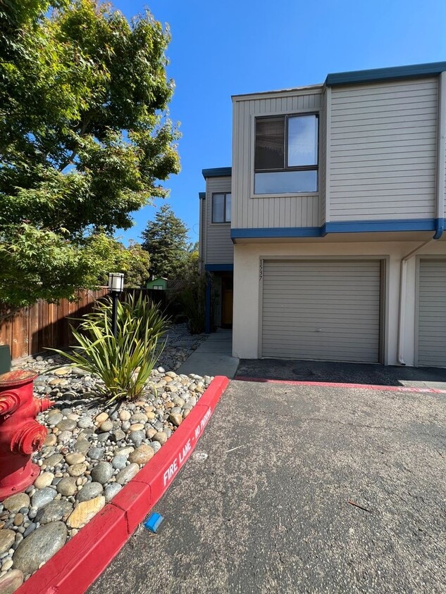 1537 Hidden Terrace Ct, Santa Cruz, CA 95062 - House Rental in Santa ...