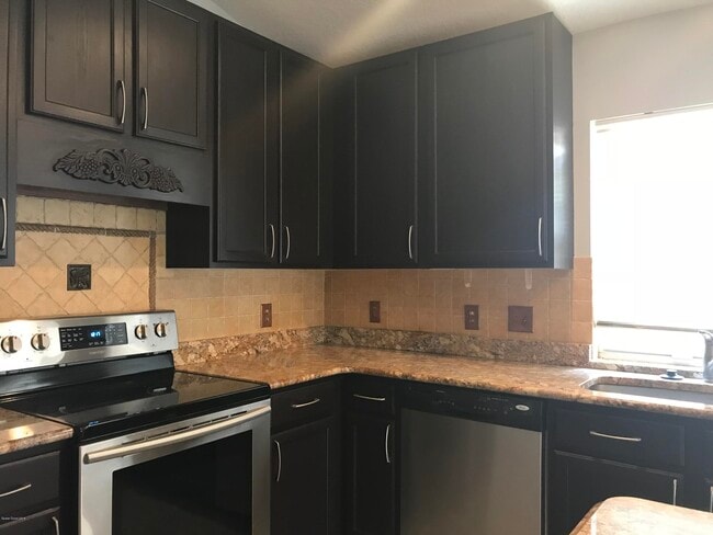 Foto del edificio - 1271 Potomac Dr