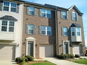 Building Photo - 7749 Jackson Pond Dr