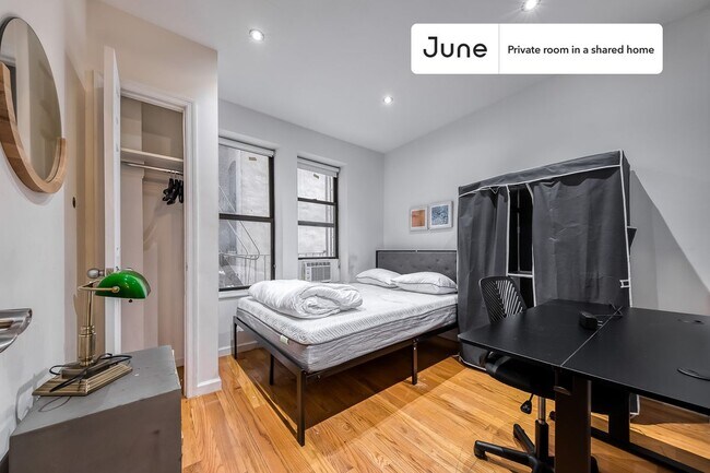 Room in Shared 4 bed/2 bath home - Room in Shared 4 bed/2 bath home