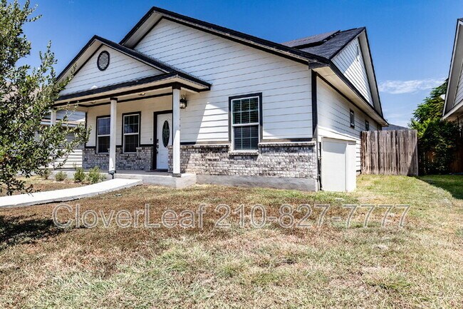Foto del edificio - 5707 Midcrown Dr