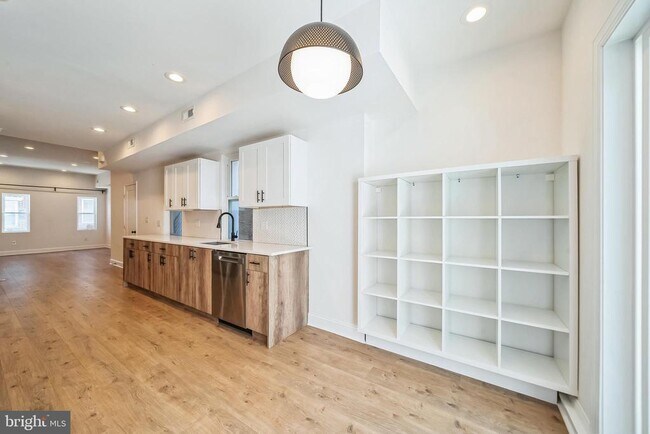 Foto del edificio - 840 Leland St