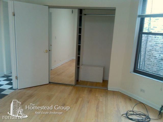 Building Photo - 1432 W Ohio St