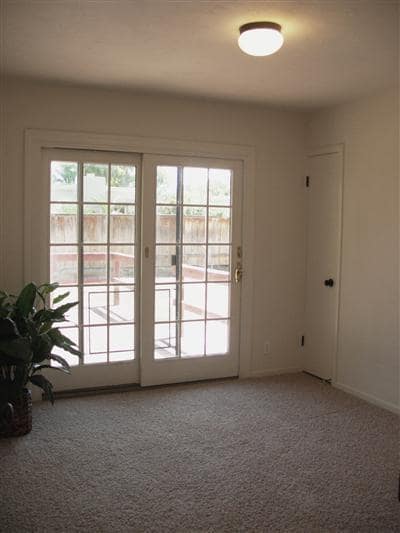Building Photo - 606 Nottingham Way