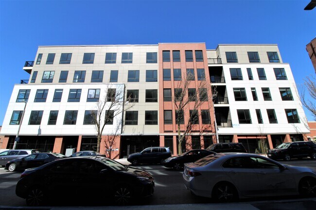 Foto del edificio - 3193 Washington St