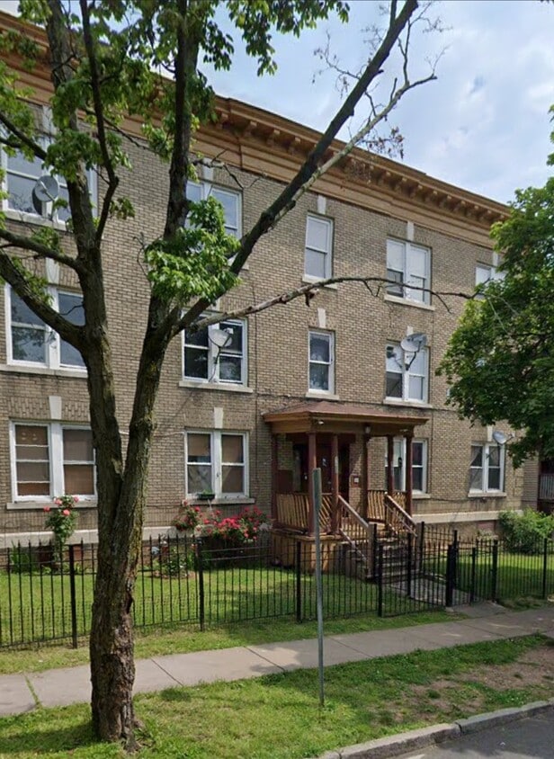Primary Photo - 128 Madison St