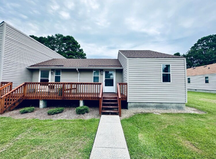 Foto principal - 103 Juniper Ln