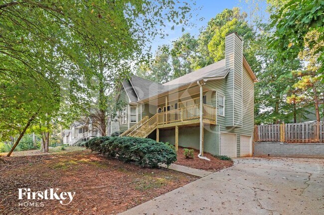Foto del edificio - 345 Maplelake Dr