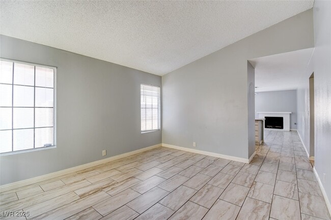 Building Photo - 7732 Parnell Ave