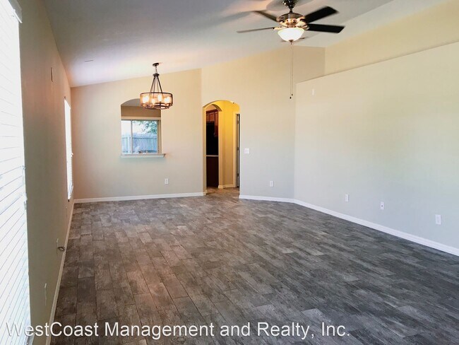Building Photo - 3 br, 2 bath House - 12232 Canyon Blvd.