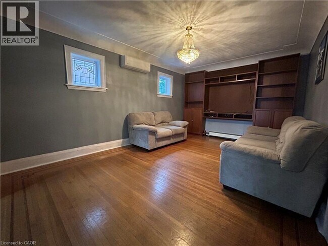 Photo du bâtiment - 77 Ottawa St S