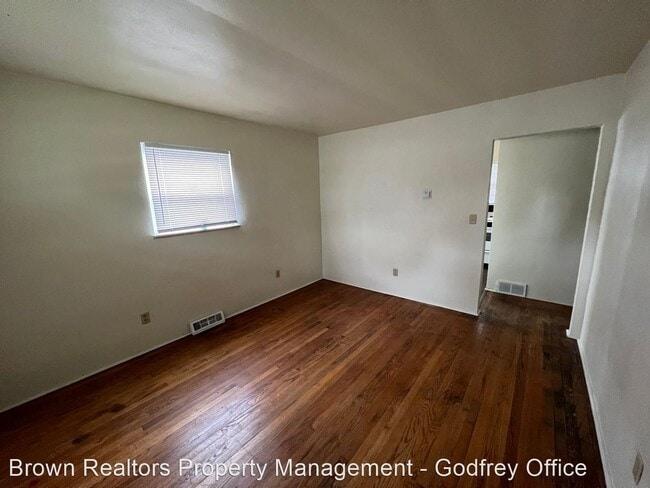 Building Photo - 1 br, 1 bath House - 208 McCurdy St.