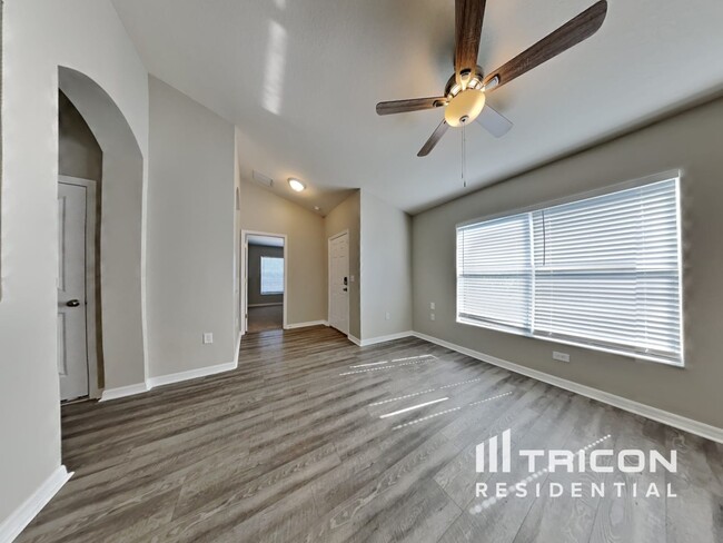 Building Photo - 8306 Night Owl Ct