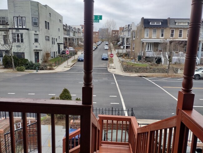 Foto del edificio - 1933 4th St NW