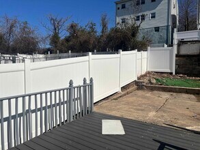 Building Photo - 9124 Columbia Ave