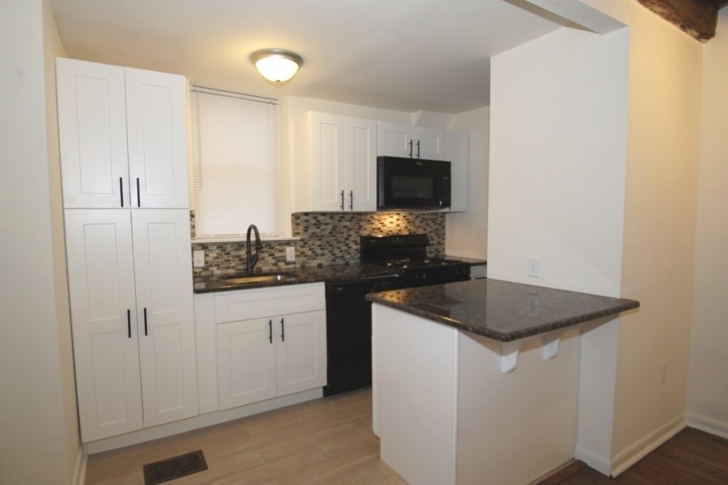Foto principal - 790 S 2nd St