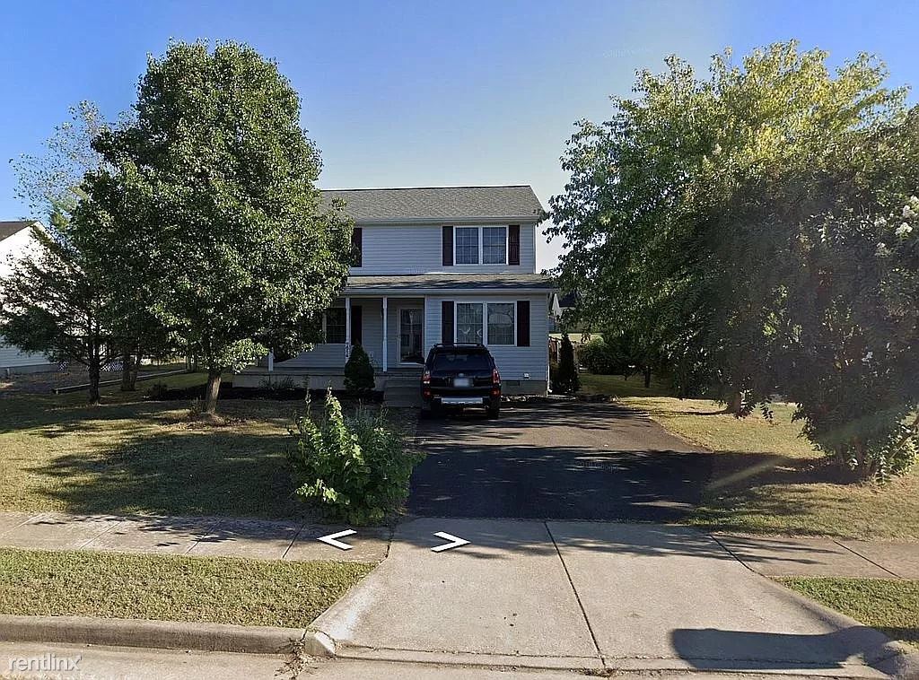 3 br, 2.5 bath House 7016 Justin Ct E House Rental in Remington, VA