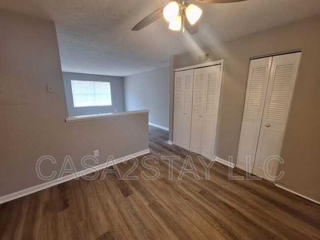 Building Photo - 329 Redmar Blvd