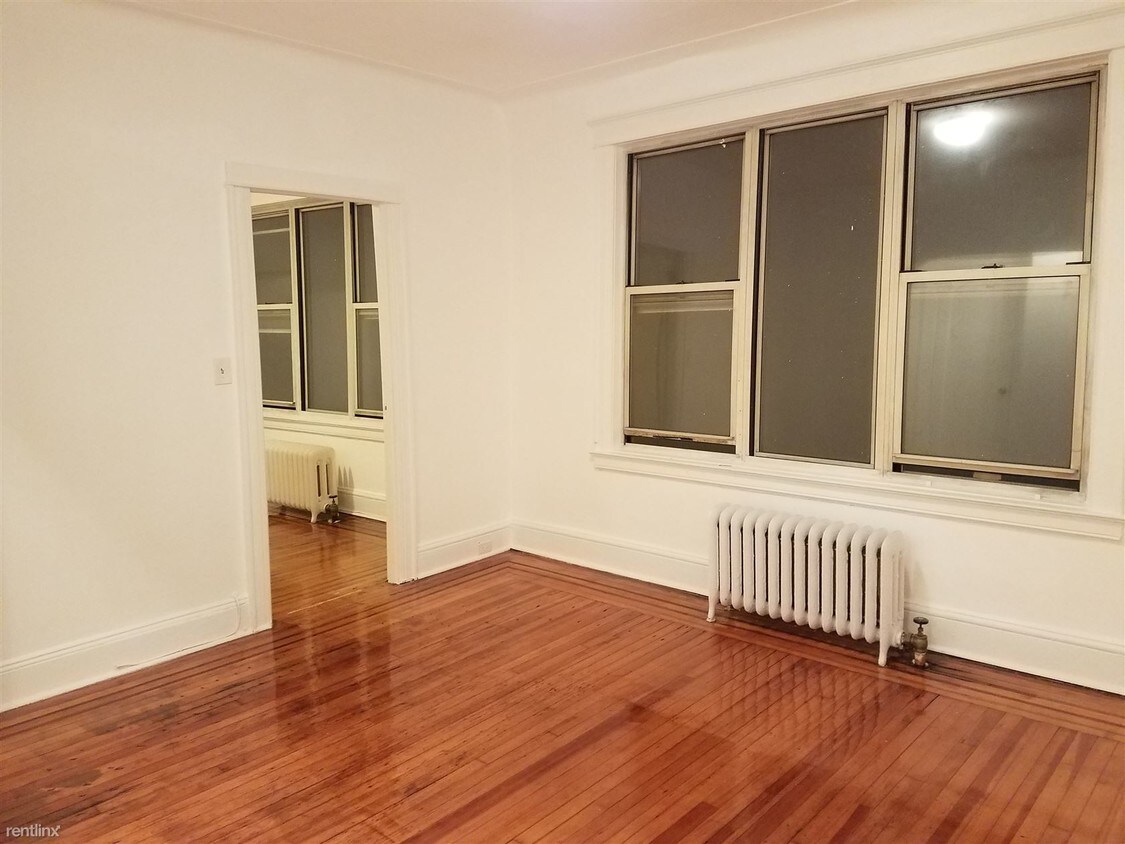Primary Photo - 3220 46th St