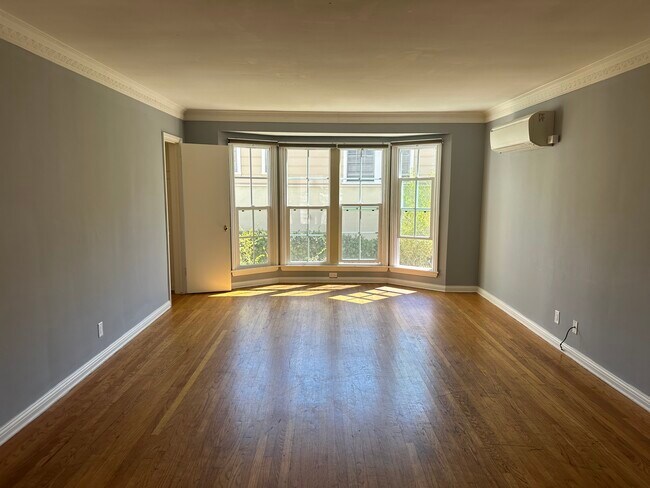 Foto del edificio - 605 Midvale Ave