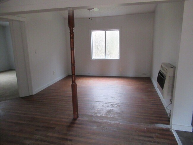 Foto del edificio - 27 Twin Oak Dr