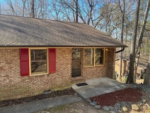 Building Photo - 293 Cedar Terrace Rd