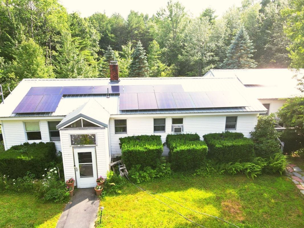 Primary Photo - 410 Bald Hill Rd