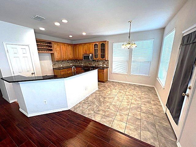 Foto del edificio - 525 Waterview Dr