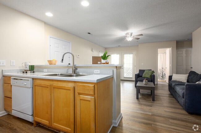 Interior Photo - Campus Crossing Spring Garden