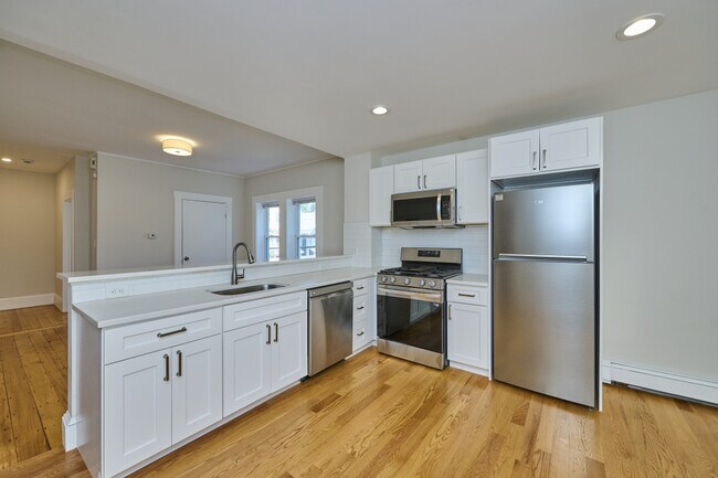 Building Photo - 67 Wheatland St