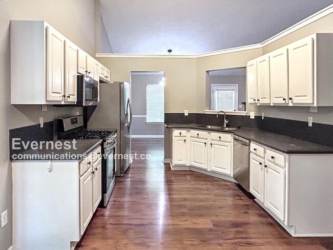 Foto del edificio - 1535 Heatherton Rd