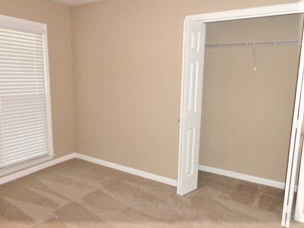 Foto del edificio - 7303 Clearview Dr