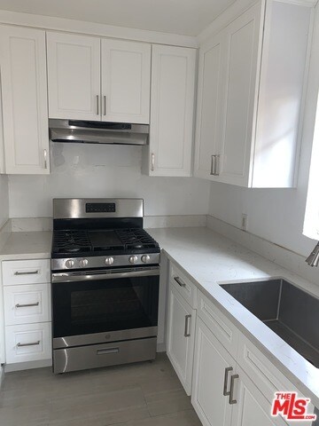 Building Photo - 2412 S Shenandoah St