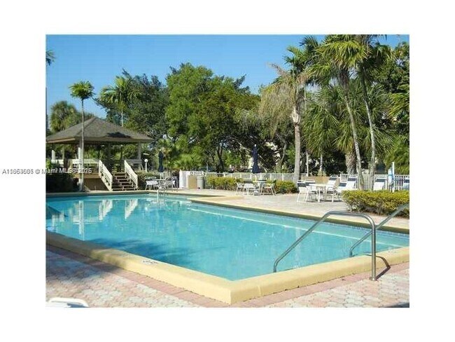 Foto del edificio - 7775 SW 86th St