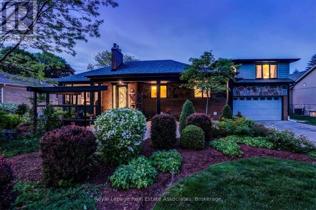 Photo du bâtiment - 1399 Elaine Trail