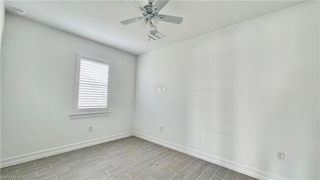 Foto del edificio - 43773 Sparrow Dr