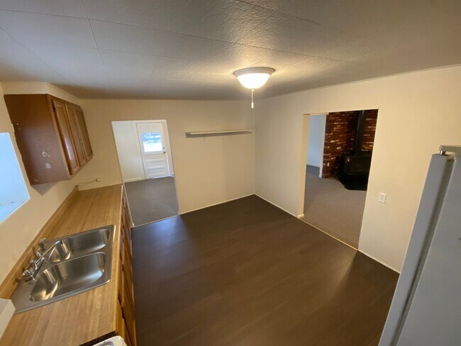 Foto del edificio - 515 E 32nd St