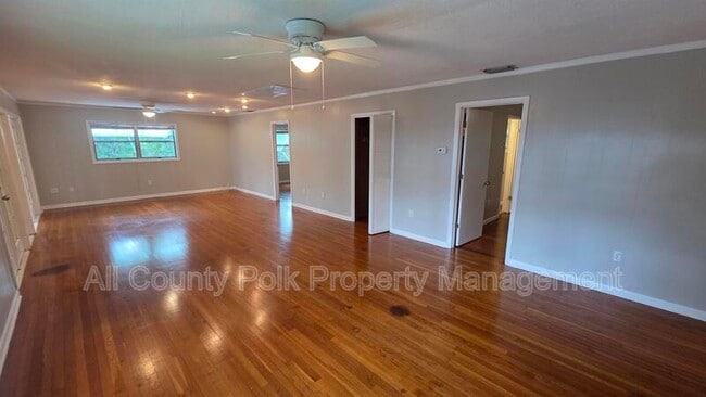 Building Photo - 205 Catherine Ave