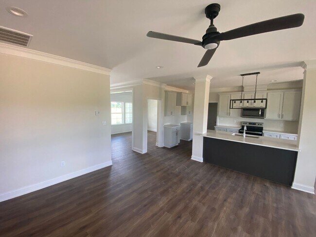 Foto del edificio - Brand New Construction in Lee County!