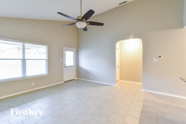 Building Photo - 15231 Cinnamon Teal