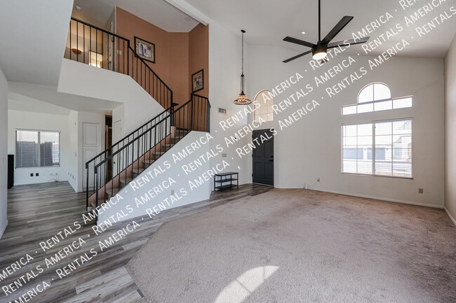 Building Photo - 6101 W Whispering Wind Dr