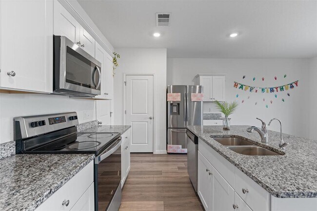 Building Photo - 19502 Caymus Dr