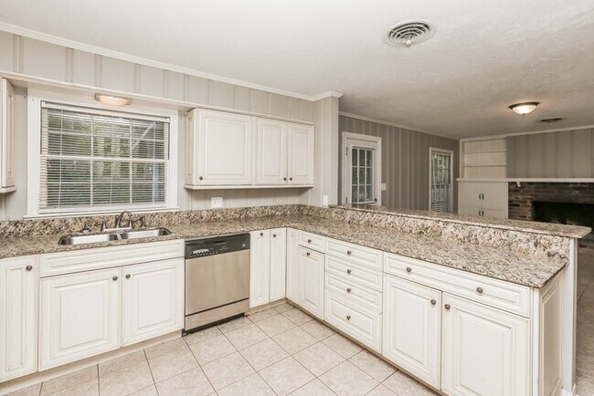 Foto del edificio - Beautiful Home in Jackson with Great Space!